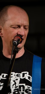 123 Hubert Mach&aacute;ně